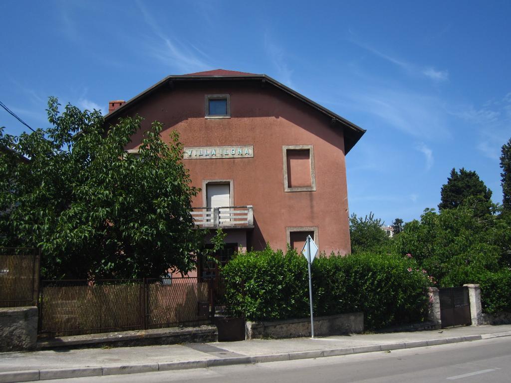 Guest House Ilona Pula Exterior foto