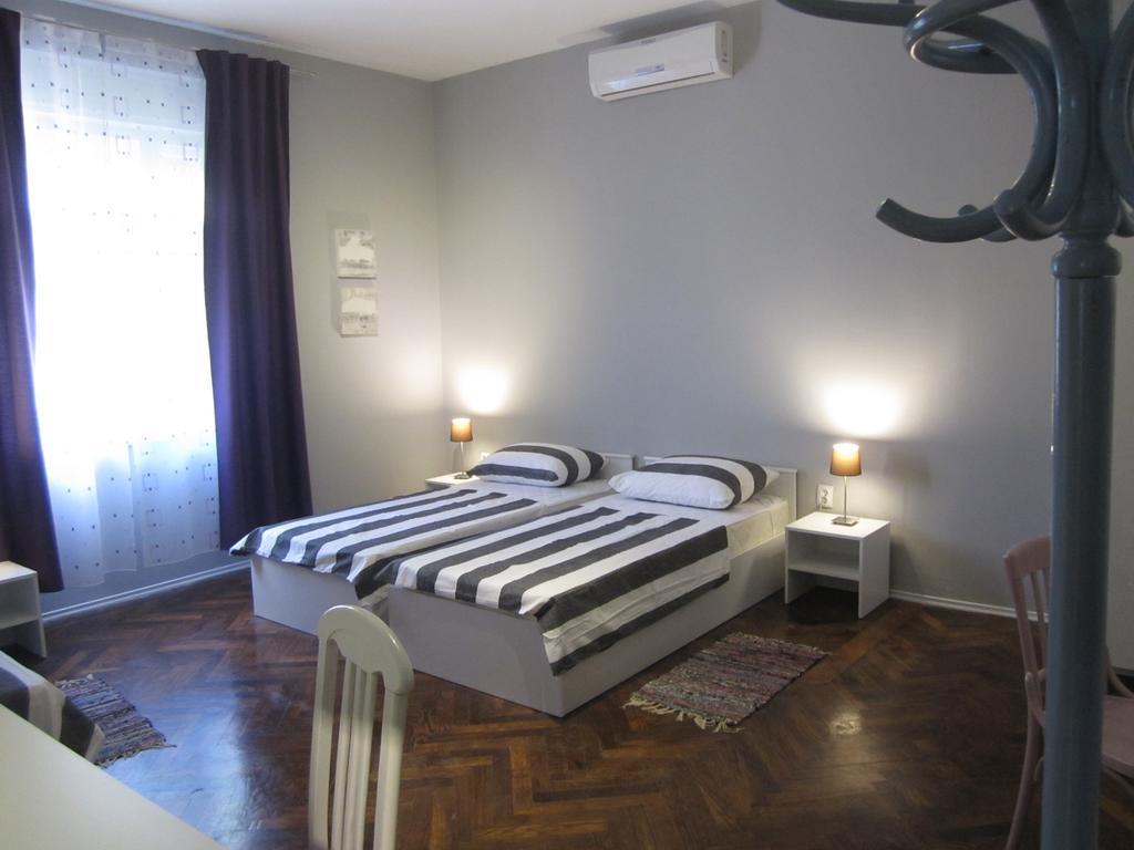 Guest House Ilona Pula Exterior foto